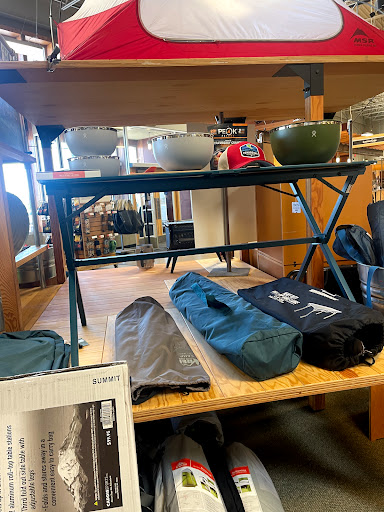 Camping Store «REI», reviews and photos, 11581 Fountains Dr, Maple Grove, MN 55369, USA