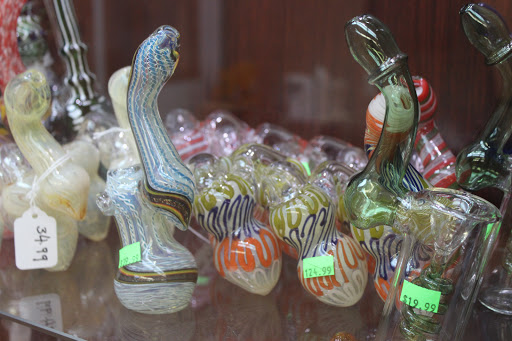 Tobacco Shop «Vape N Tobacco Shop», reviews and photos, 415 NJ-18, East Brunswick, NJ 08816, USA