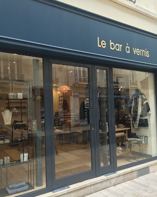 Le bar a vernis à Vincennes