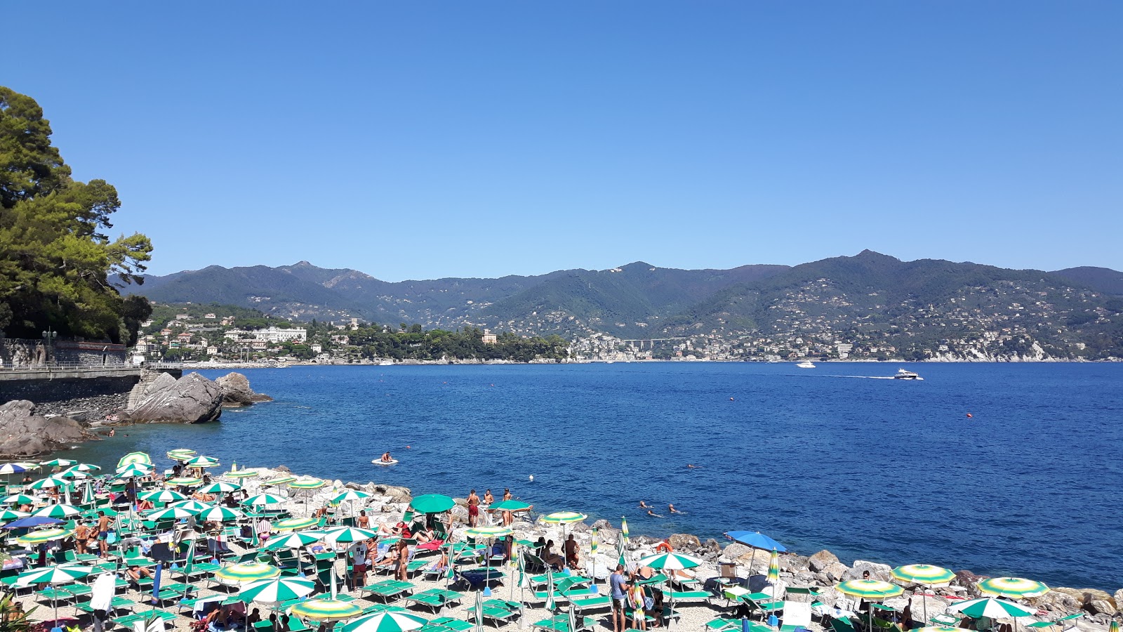 Foto von Spiaggia Gio e Rino mit eine gerade küstenlinie