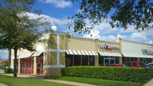 Cell Phone Store «Verizon», reviews and photos, 1615 Rinehart Rd #107, Sanford, FL 32771, USA