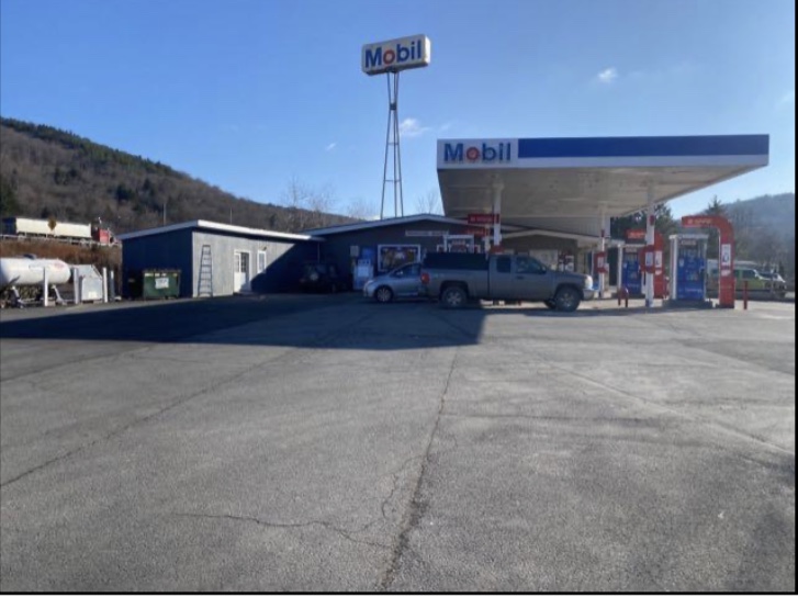 Roscoe Family Mart hours