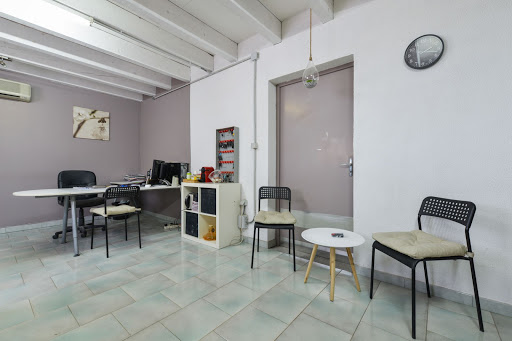 Photo 2 - Garage Lelong