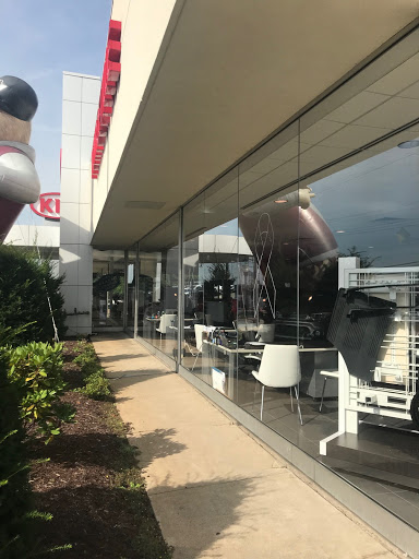 Kia Dealer «Monroeville Kia», reviews and photos, 3721 William Penn Hwy, Monroeville, PA 15146, USA