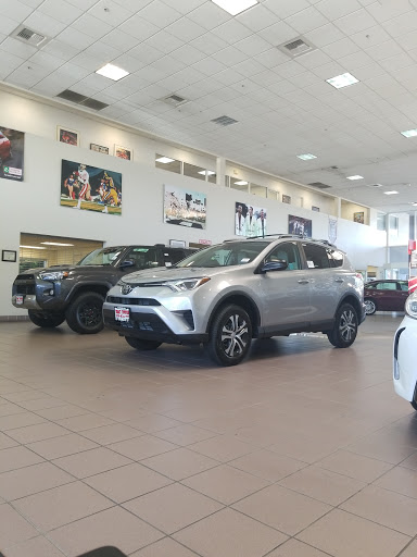 Toyota Dealer «Tracy Toyota», reviews and photos, 2895 Naglee Rd, Tracy, CA 95304, USA