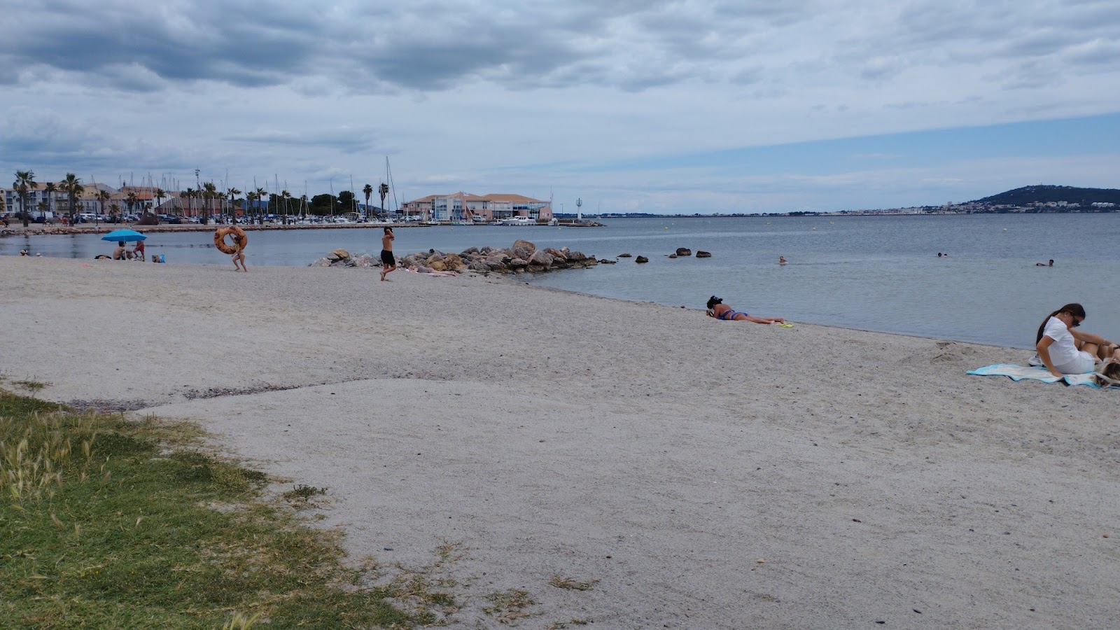 Photo de La Plagette Beach et le règlement