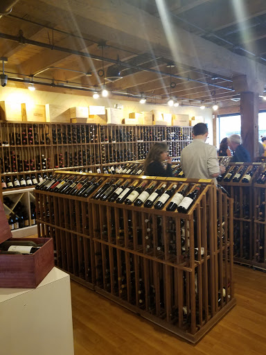 Wine Store «The Wine Exchange», reviews and photos, 1 Illinois St # 120, St Charles, IL 60174, USA