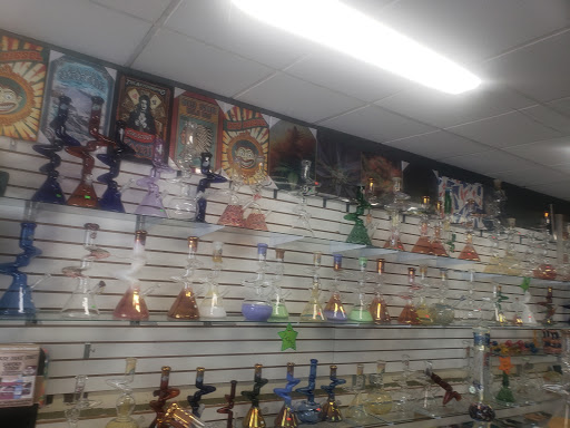 Tobacco Shop «Toke Up Smoke Shop», reviews and photos, 1720 W Southern Ave, Mesa, AZ 85202, USA