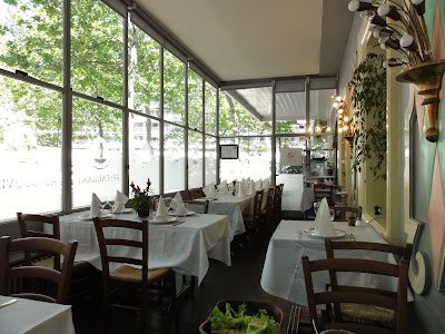 Au Bouvines à Paris