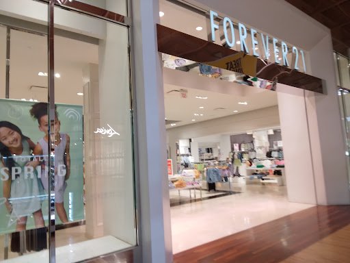 Clothing Store «Forever 21», reviews and photos, 5000 S Arizona Mills Cir #590, Tempe, AZ 85282, USA