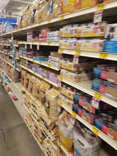Pet Supply Store «PetSmart», reviews and photos, 355 Howe Ave, Cuyahoga Falls, OH 44221, USA