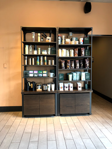 Coffee Shop «Starbucks», reviews and photos, 950 Sheridan Rd, Highwood, IL 60040, USA