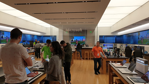 Computer Store «Microsoft Store - The Domain», reviews and photos, 3309 Esperanza Crossing #104, Austin, TX 78758, USA