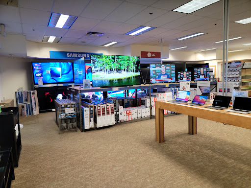 Computer Store «Micro Center», reviews and photos, 730 Memorial Dr, Cambridge, MA 02139, USA