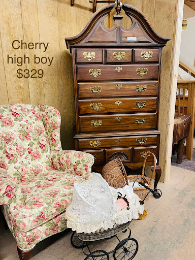 Consignment Shop «Refabulous Furnishings», reviews and photos, 2231 Vestal Pkwy W, Vestal, NY 13850, USA