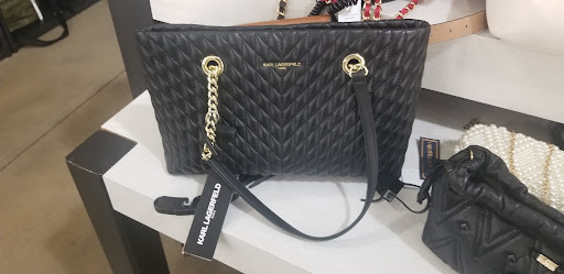 Department Store «Saks OFF 5TH», reviews and photos, 1650 Premium Outlet Blvd #1600, Aurora, IL 60502, USA