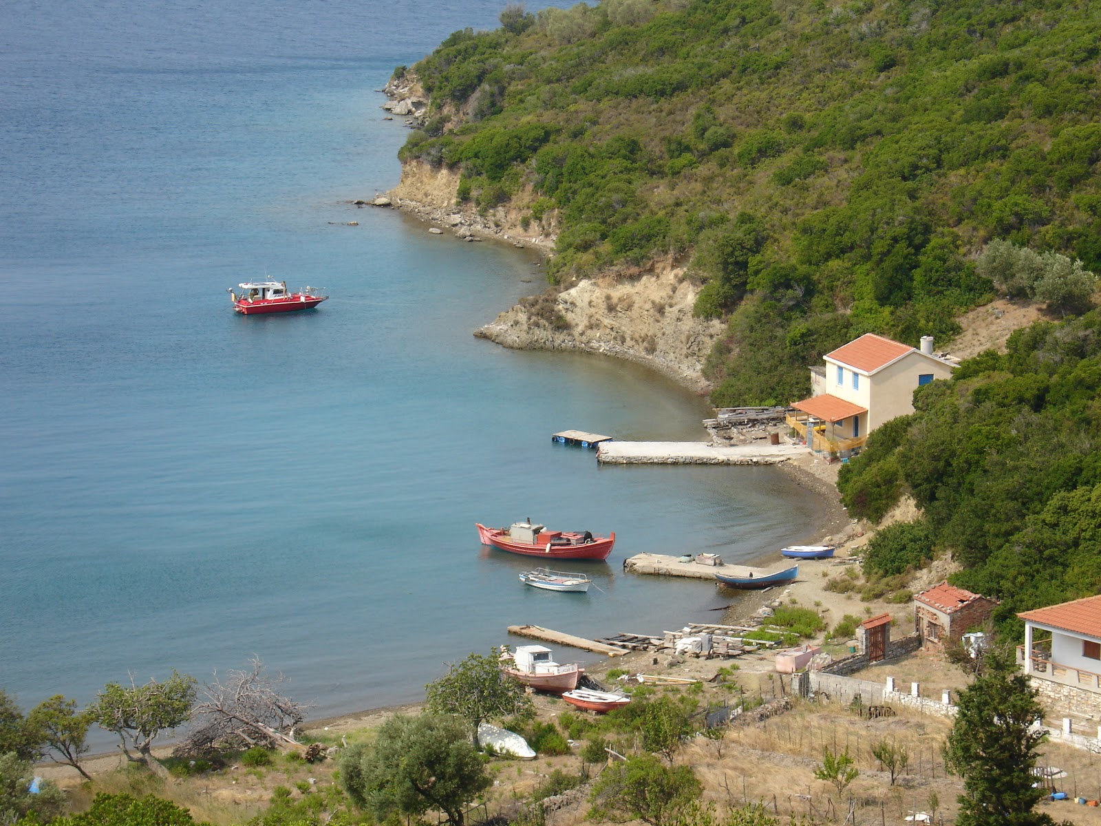 Foto de Vasiliko beach com relativamente limpo nível de limpeza
