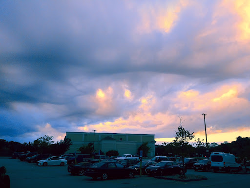 Shopping Mall «Cape Cod Mall», reviews and photos, 769 Iyannough Rd, Hyannis, MA 02601, USA