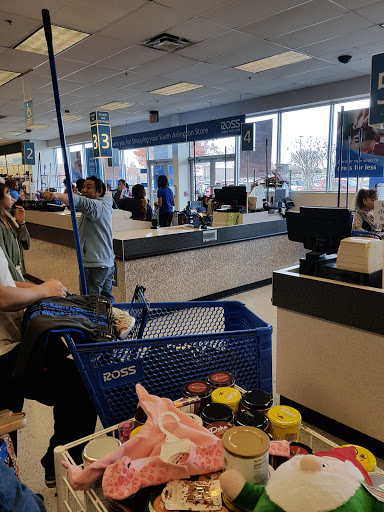 Clothing Store «Ross Dress for Less», reviews and photos, 4646 S Cooper St, Arlington, TX 76017, USA