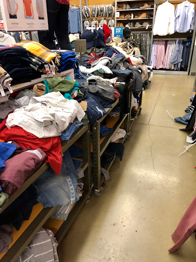Clothing Store «Old Navy», reviews and photos, 10210 State St, Sandy, UT 84070, USA