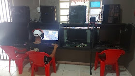 Cyber Cafe 44