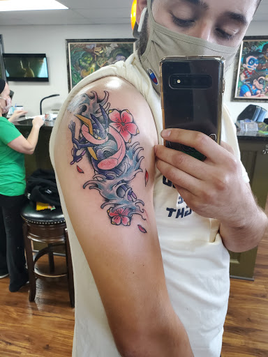 Tattoo Shop «Color Theory Tattoo», reviews and photos, 1047 E St Charles Rd, Lombard, IL 60148, USA