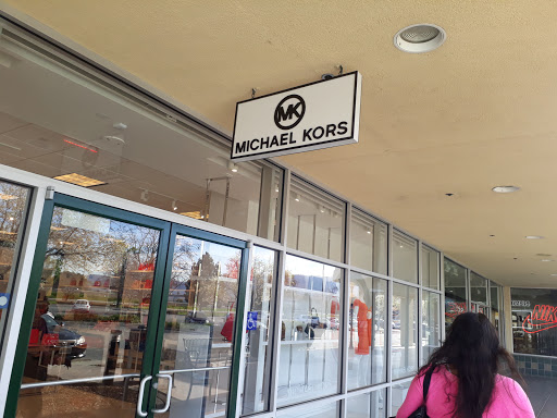 Fashion Accessories Store «Michael Kors», reviews and photos, 8155 Arroyo Cir #15, Gilroy, CA 95020, USA