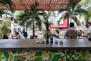 Colombo Café Ensamble image