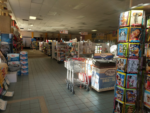 Pet Supply Store «Wolf and Lion Pet Supplies», reviews and photos, 2460 Lombard St, San Francisco, CA 94123, USA