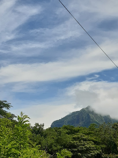 Pupusería Maricruz - X7Q2+V62, Comunidad Santa Marta, El Salvador