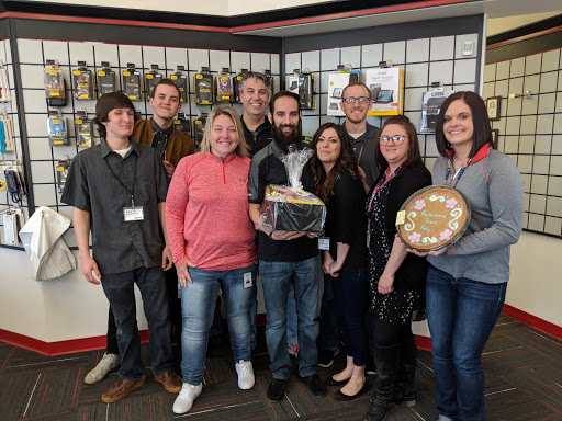 Cell Phone Store «Verizon Wireless - Cellular Plus», reviews and photos, 721 W Park St, Livingston, MT 59047, USA