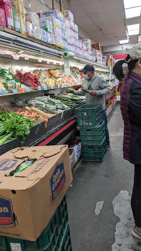 Asian Grocery Store «Richmond New May Wah Supermarket», reviews and photos, 707 Clement St, San Francisco, CA 94118, USA