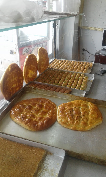 Yasaroglu Borek Pide Pizza