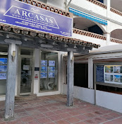 Arcasas Agencia Inmobiliaria - Av. las Palmeras, local 10, 29630 Benalmádena, Málaga