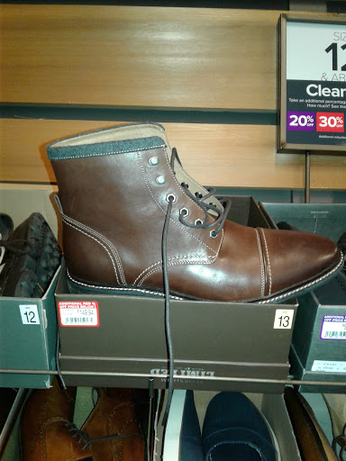 Shoe Store «DSW Designer Shoe Warehouse», reviews and photos, 3900 Sisk Rd, Modesto, CA 95356, USA