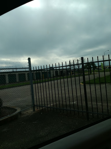 Self-Storage Facility «Extra Space Storage», reviews and photos, 807 Brazospark Dr, Clute, TX 77531, USA