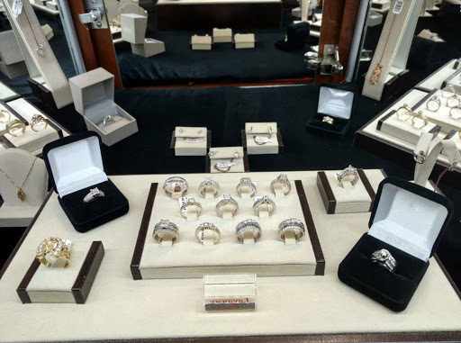 Pawn Shop «AAA Ultimate Pawn», reviews and photos, 2541 N 11th St #13, Lincoln, NE 68521, USA