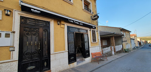 Bar Las 3 JJJ - C. Real, 19, 40152 Zarzuela del Monte, Segovia, Spain