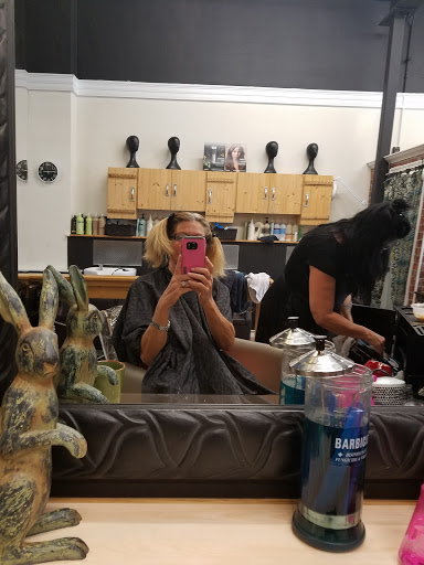 Hair Salon «Studio 207 Aveda Salon and Spa», reviews and photos, 210 N 2nd St b, Fort Pierce, FL 34950, USA