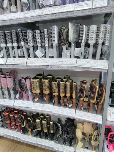 Hair Salon «Ulta Beauty», reviews and photos, 7211 Coastal Blvd, Brooksville, FL 34613, USA