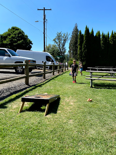 Grocery Store «Butteville General Store», reviews and photos, 10767 Butte St NE, Aurora, OR 97002, USA