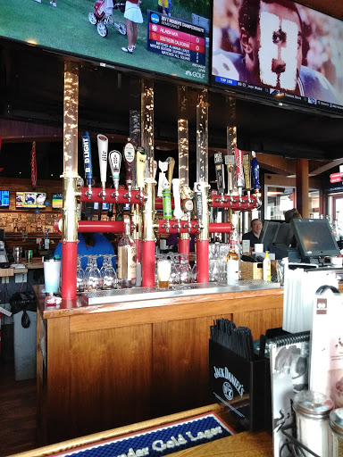 Shopping Mall «Rockside Corners Shopping Center», reviews and photos, 6901 Rockside Rd, Independence, OH 44131, USA