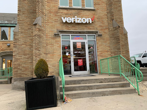 Verizon Authorized Retailer - TCC