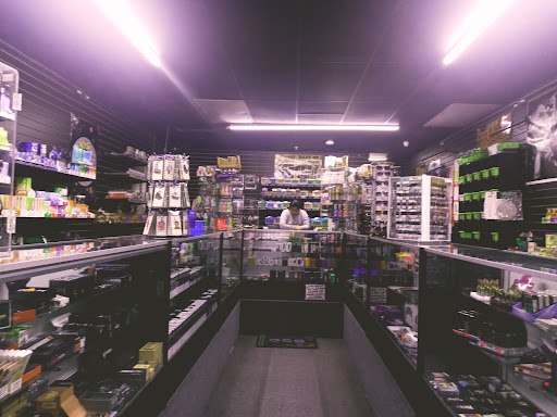 Tobacco Shop «How High Smoke Shop», reviews and photos, 11030 Bissonnet St, Houston, TX 77099, USA