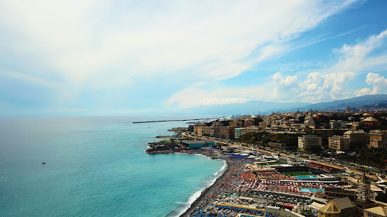 Albaro beach