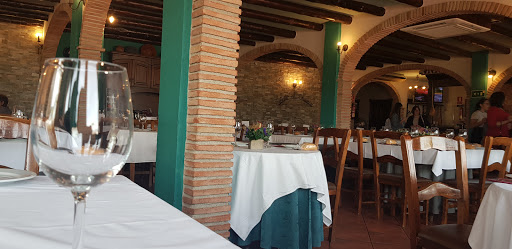 Restaurante Hermanos Alba - Av. Salvador Allende, 15, 29017 Málaga