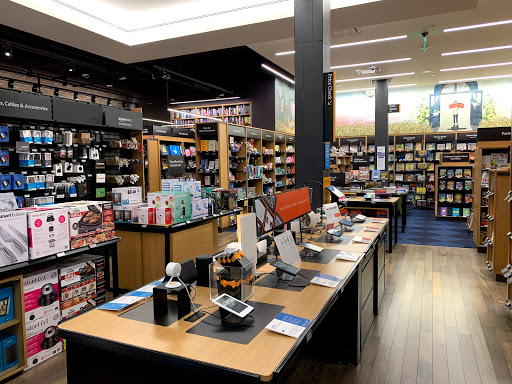 Book Store «Amazon Books», reviews and photos, 4601 26th Ave NE, Seattle, WA 98105, USA