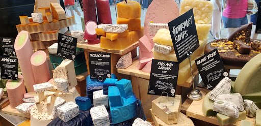 Cosmetics Store «Lush Cosmetics», reviews and photos, 303 Memorial City Way, Houston, TX 77024, USA