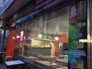 Photo n°31 de Grill Chicken (Naan kebab) à Tulle ()