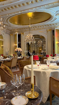 Atmosphère du Restaurant Jean Imbert au Plaza Athénée à Paris - n°15